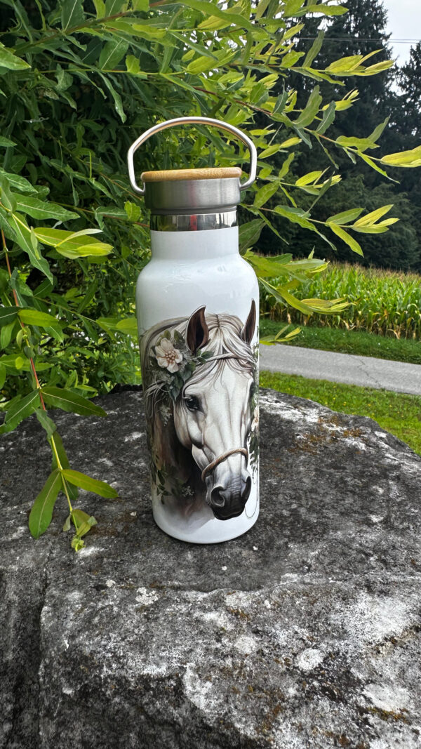 Kinder tumbler pferd