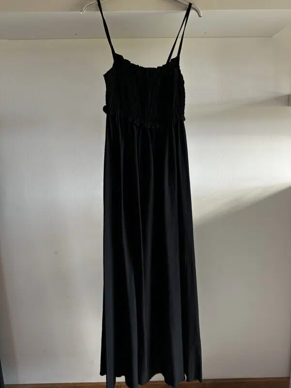 Kleid-schwarz