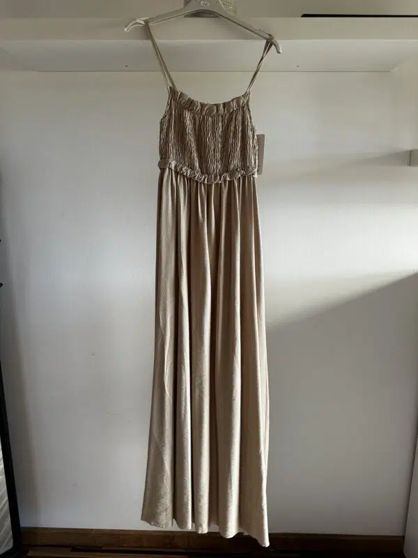 Kleid-beige
